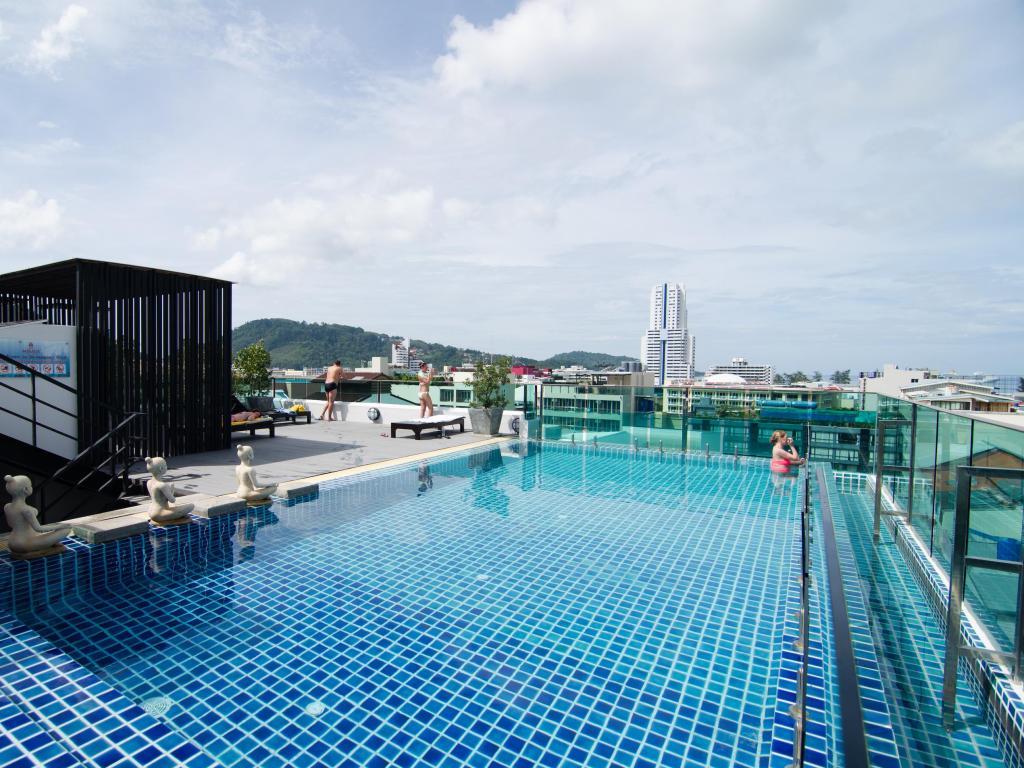 Mirage Express Patong Phuket Hotel Экстерьер фото