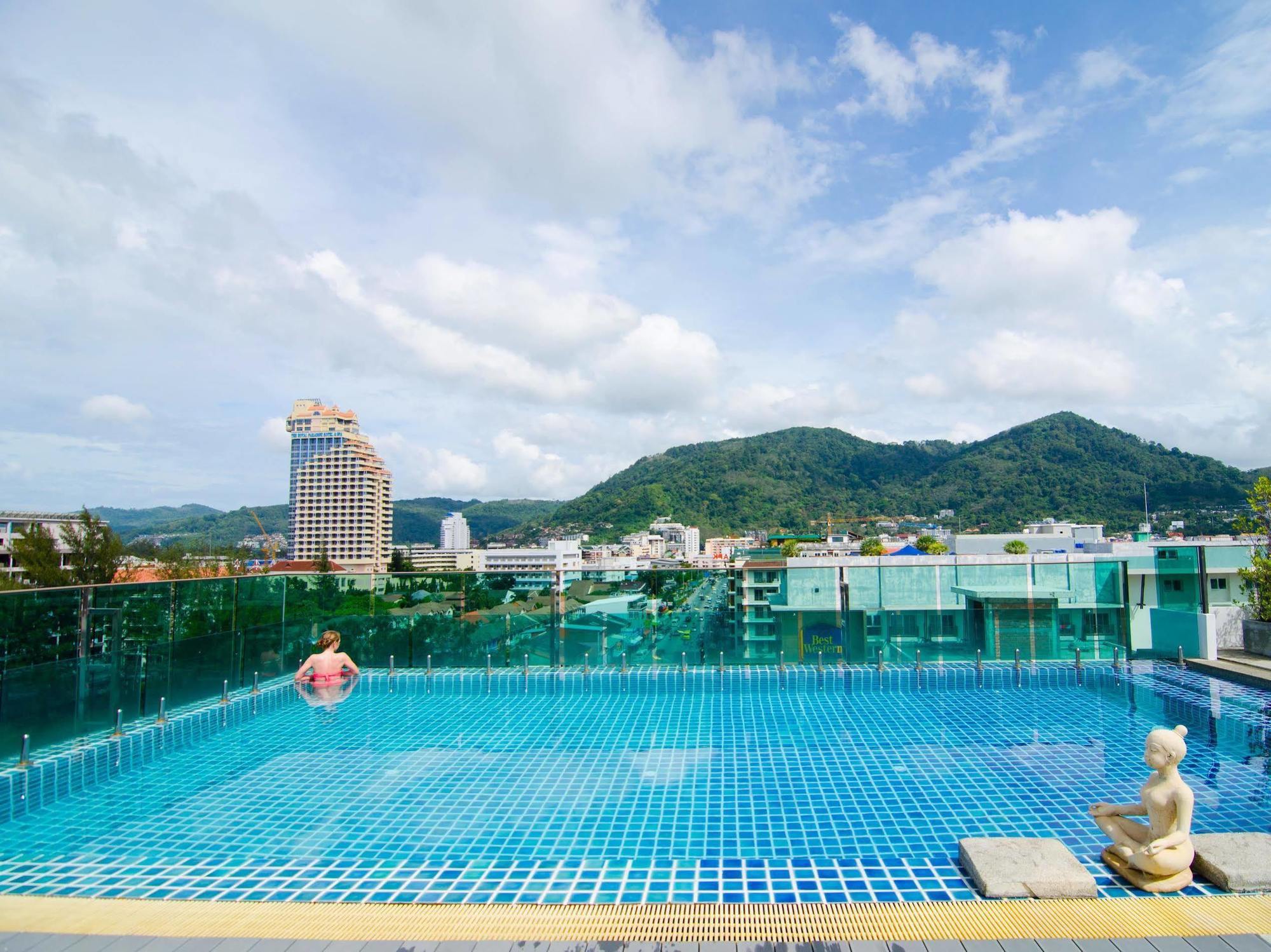 Mirage Express Patong Phuket Hotel Экстерьер фото