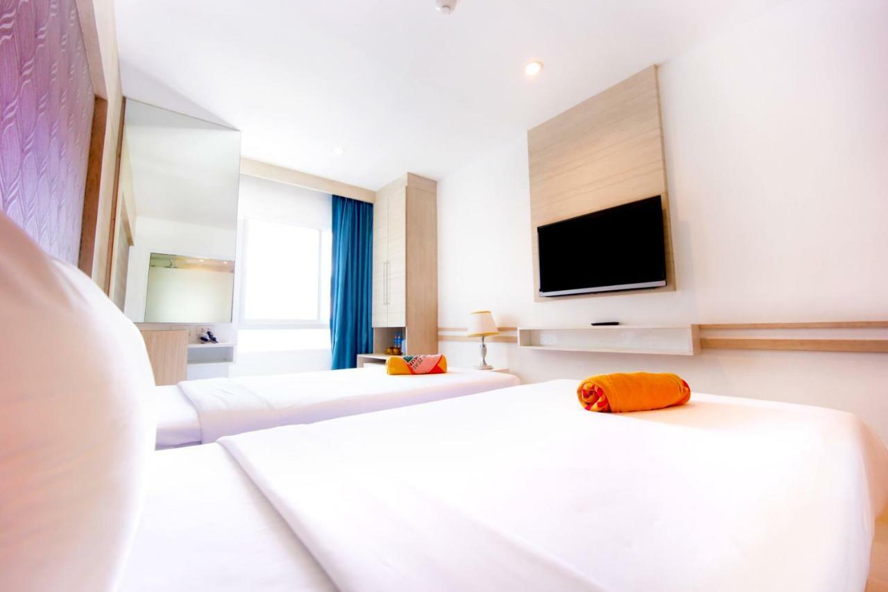 Mirage Express Patong Phuket Hotel Экстерьер фото